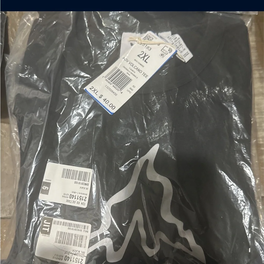 Adidas Volcano Mens Tee - Picture 2 of 2